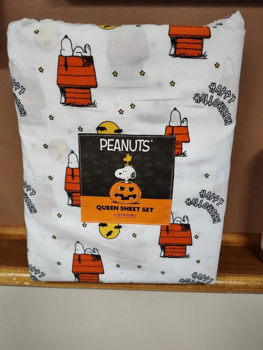 NWT! Peanuts Snoopy Halloween Queen Size Sheet Set